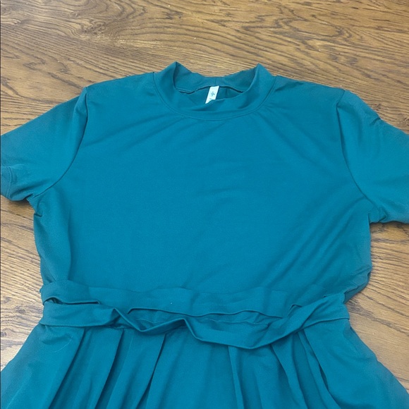 HALARA Short Sleeve Maxi Dress Green BNWT - Picture 5 of 10